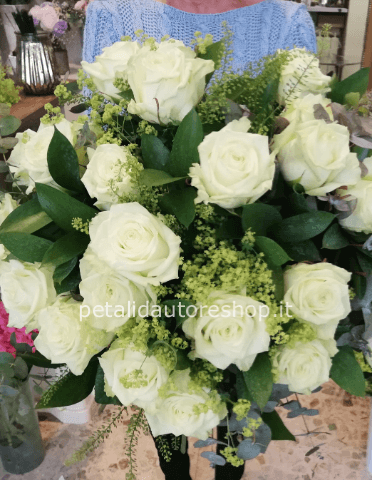 Bouquet con 20 rose bianche