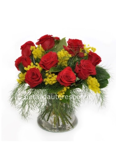 Bouquet con 5 rose rosse e mimosa medio