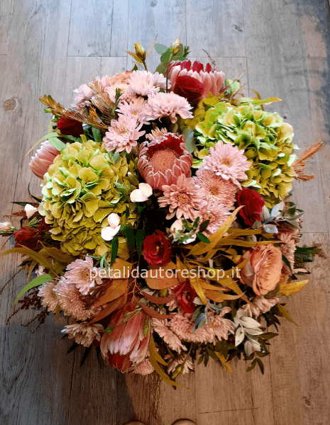 Composizione in spugna autunnale verde e rosa
