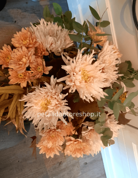 Composizione in spugna o bouquet crisantemi avignon