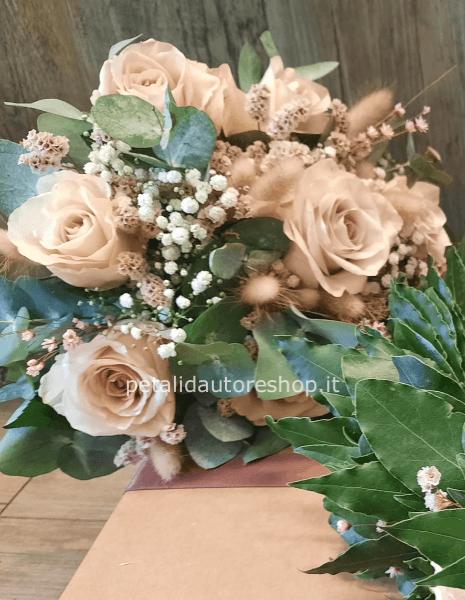 Bouquet coordinato con coroncina Wanda